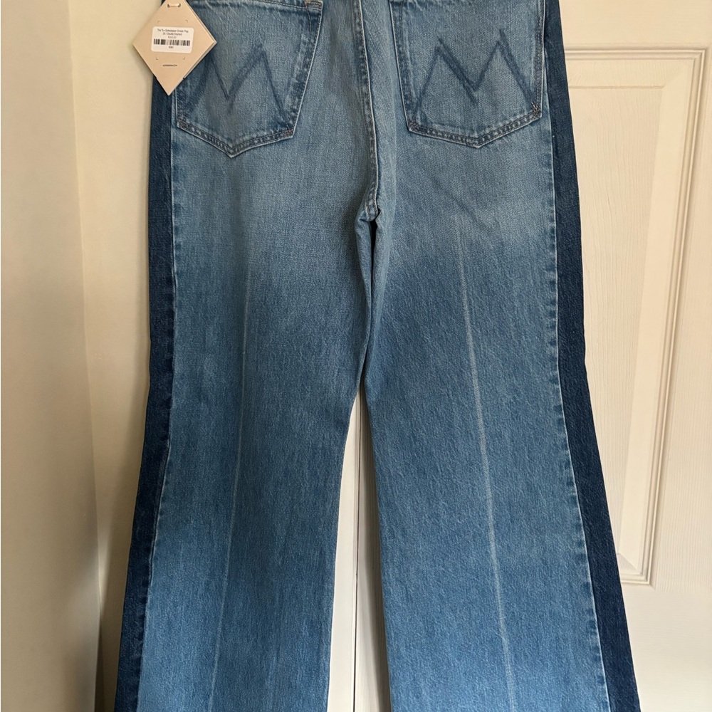 Mother Denim The Tux Sidestepper Sneak Fray
28 / Double Stacked - Picture 7 of 15